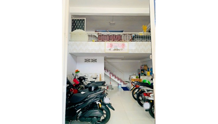 Mặt tiền kinh doanh Hưng Phú 8.6x8 69m2 đúc 4 tầng chỉ 14 tỷ